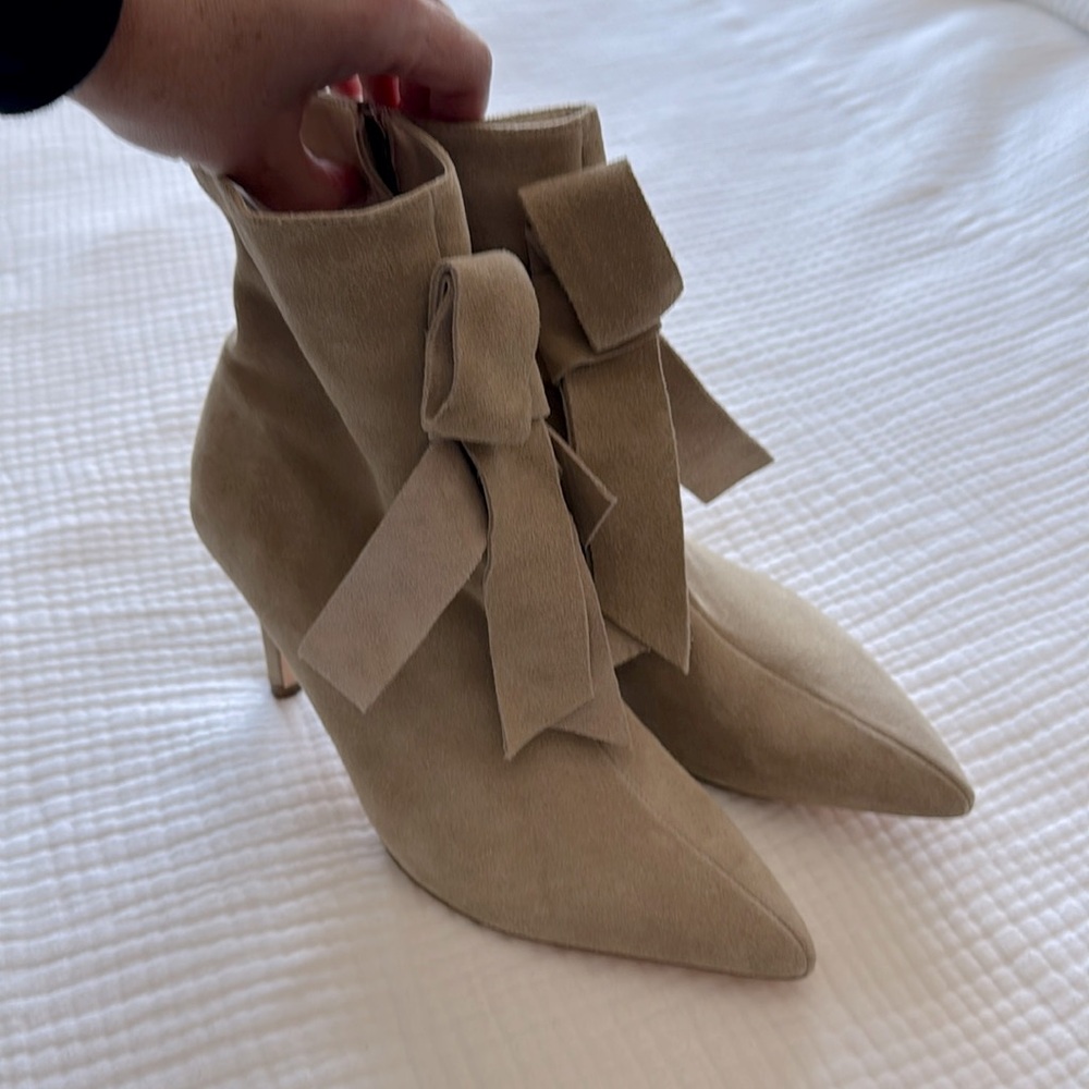 Joyfolie Cadence bootie, sz 9.  New!